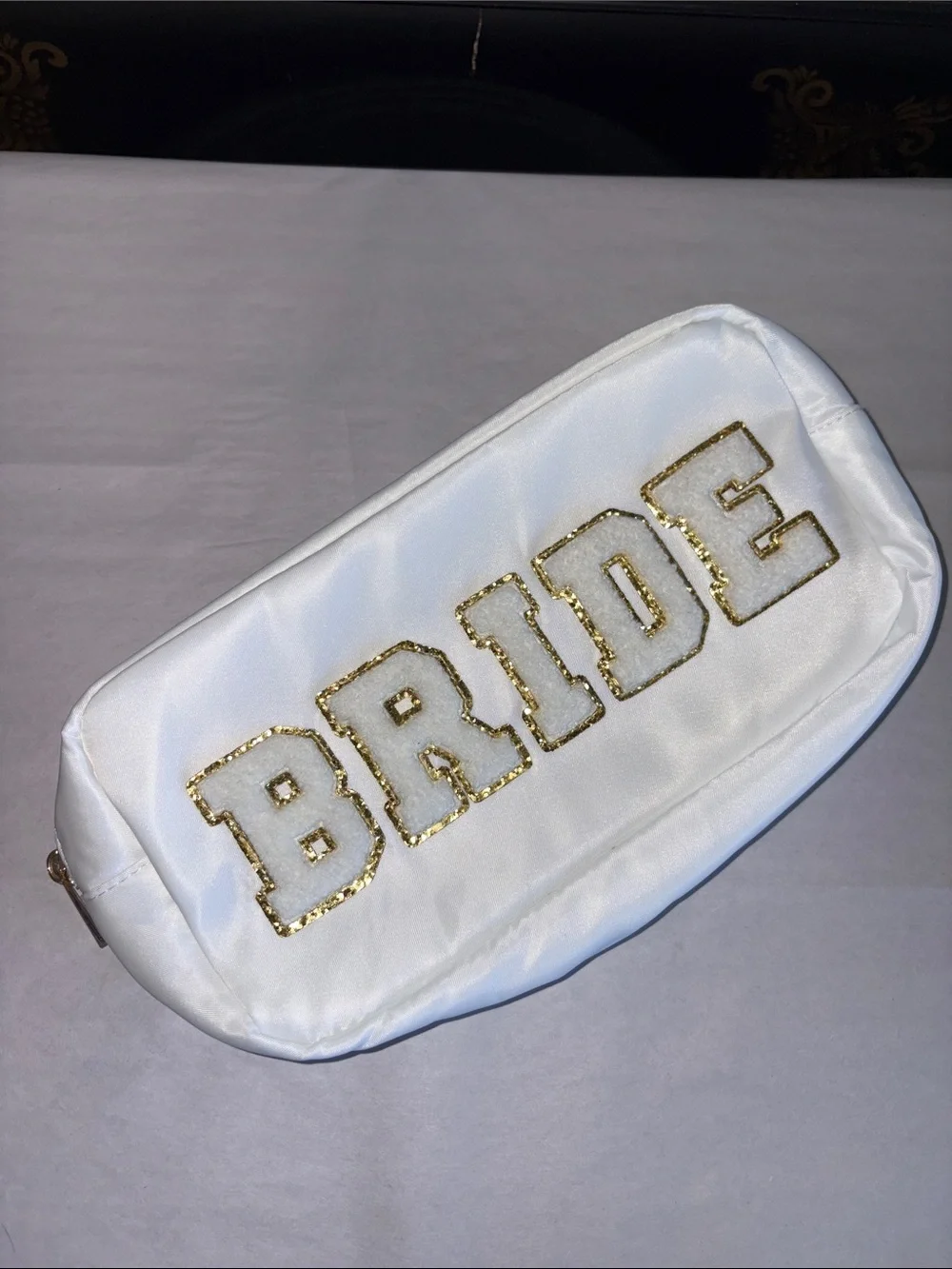 White Pouch With BRIDE in white & gold 🤍👰👰🏻‍♀️👰‍♂️👰🏽👰🏿‍♀️👰🏾‍♀️ NWOT
